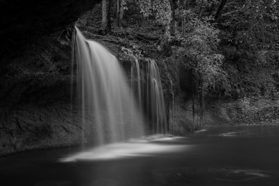 Cascades du Hérisson  Le Gour Bleu_15544023872_l.jpg